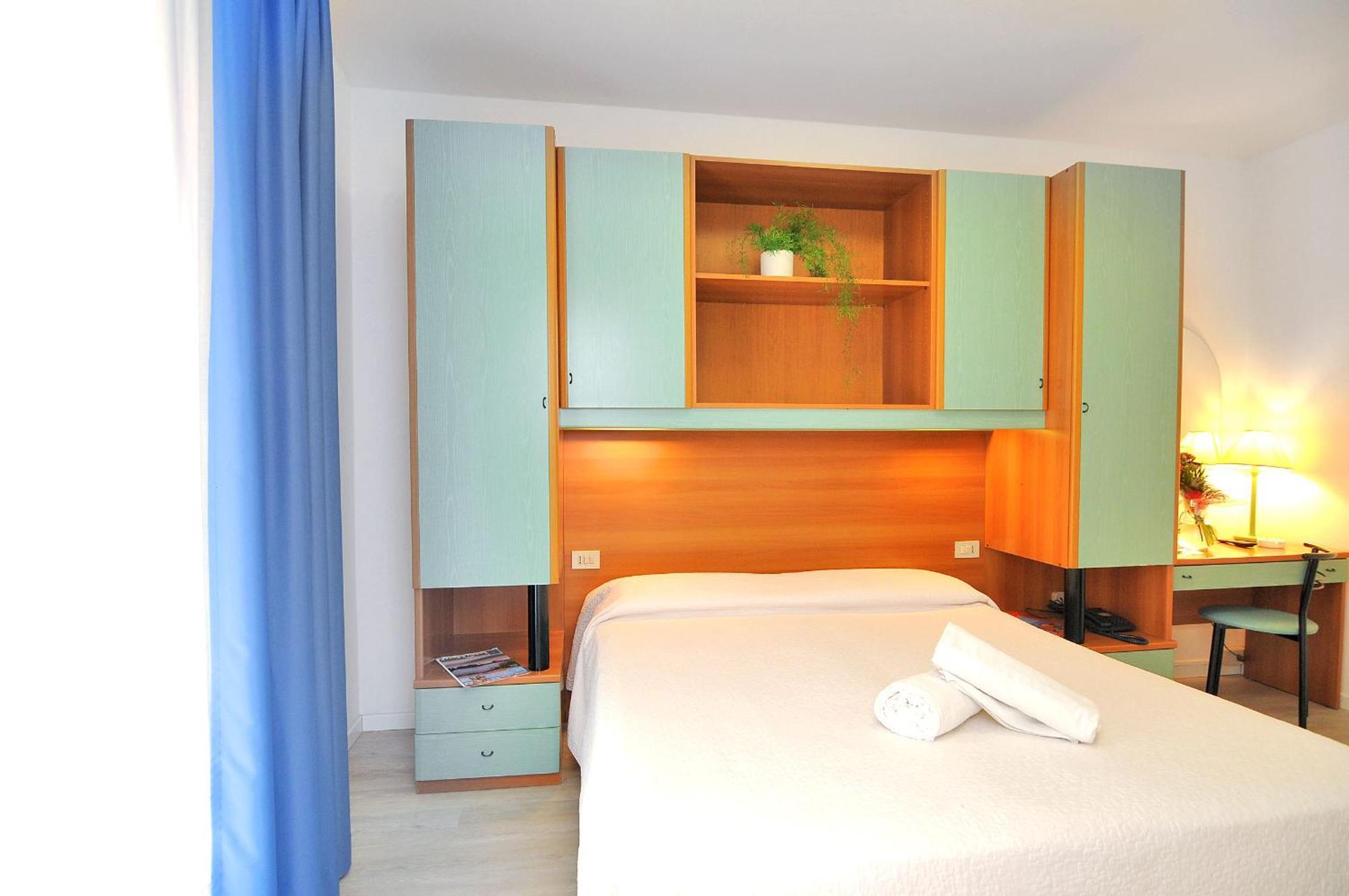 Hotel Rex 카오를레 외부 사진