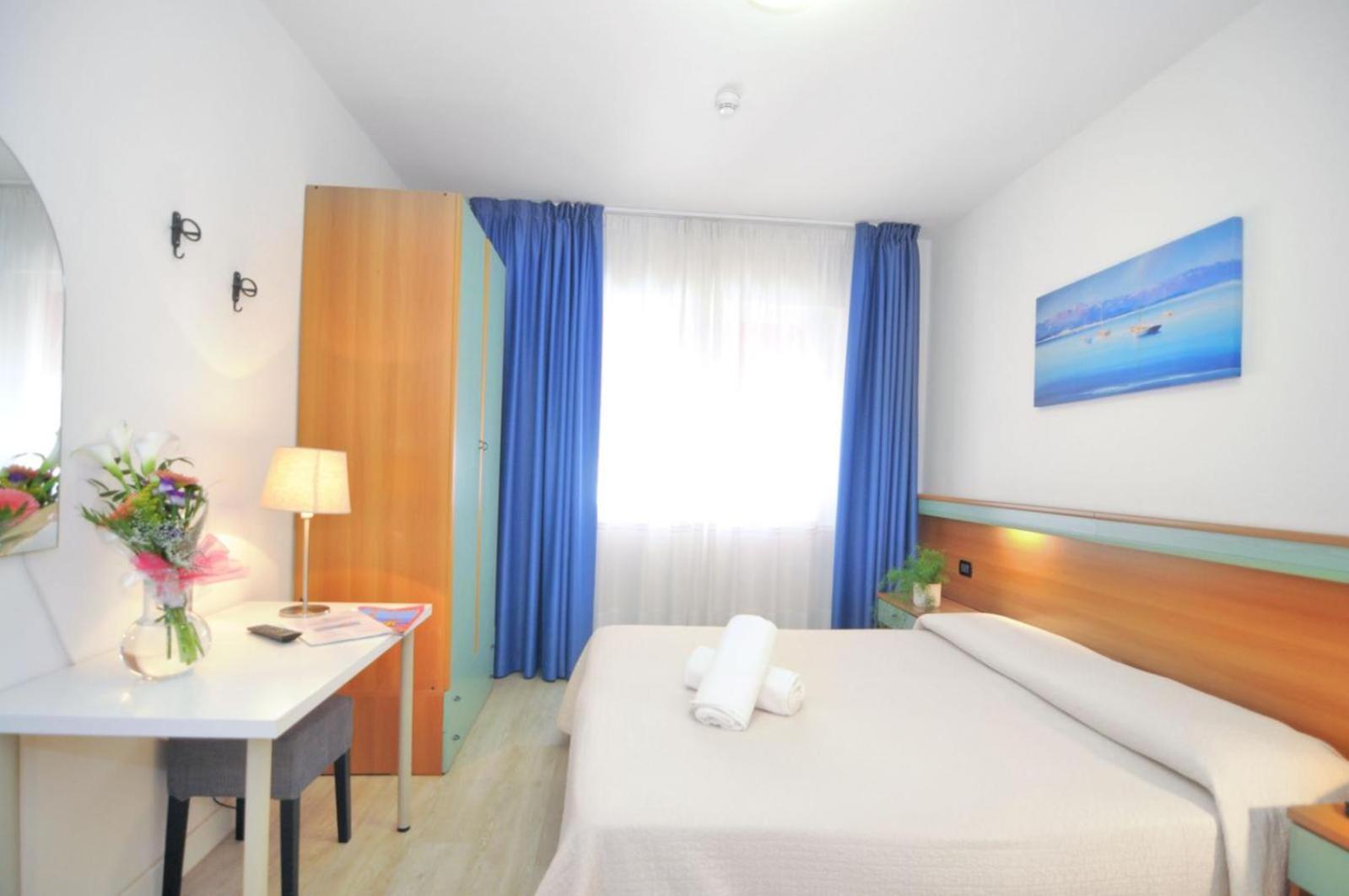 Hotel Rex 카오를레 외부 사진