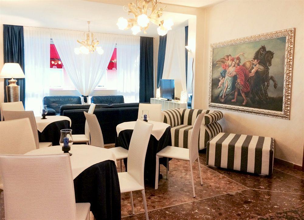 Hotel Rex 카오를레 외부 사진